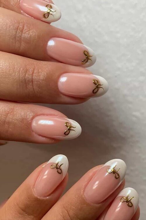 coquette nails