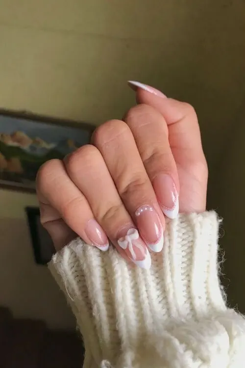 coquette nails