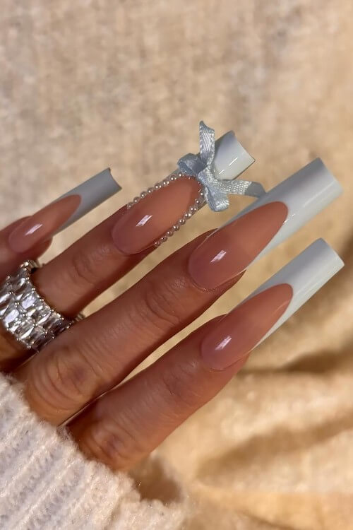 coquette nails
