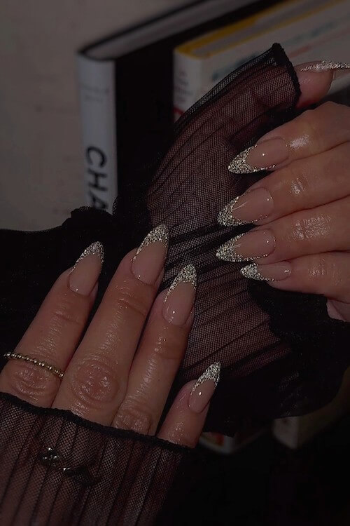 coquette nails