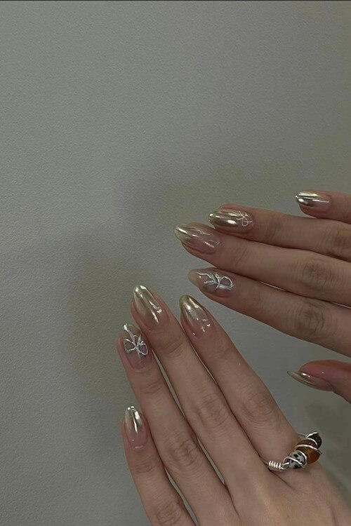 coquette nails