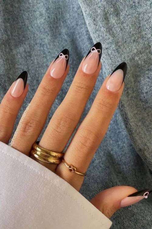 coquette nails
