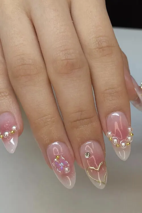 coquette nails