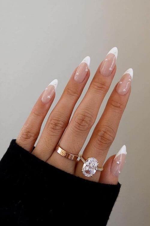 coquette nails