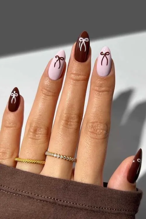 coquette nails