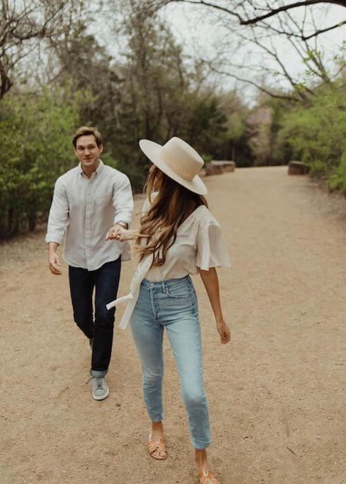 couple photoshoot outfit ideas spring