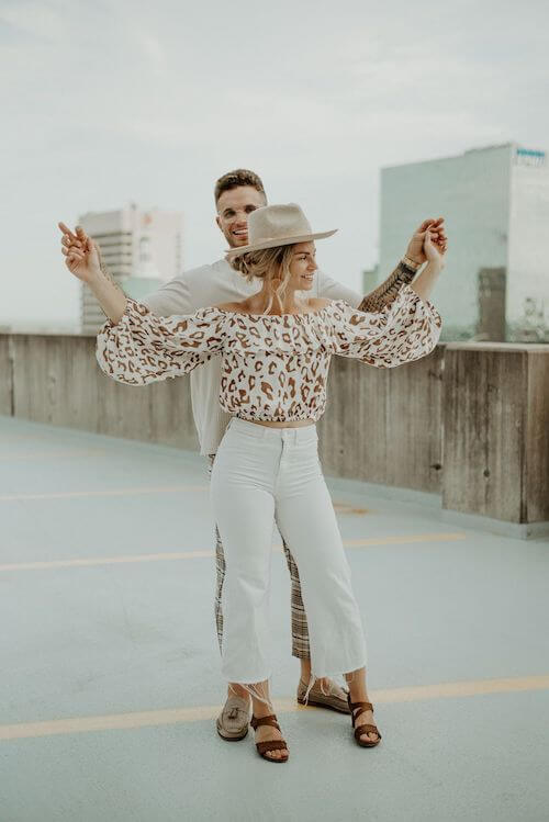 unique couple photoshoot outfit ideas