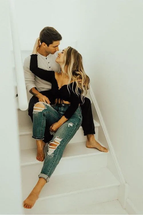 couple photoshoot outfits indoor at home