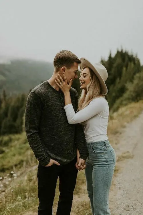 couple photoshoot outfit ideas spring