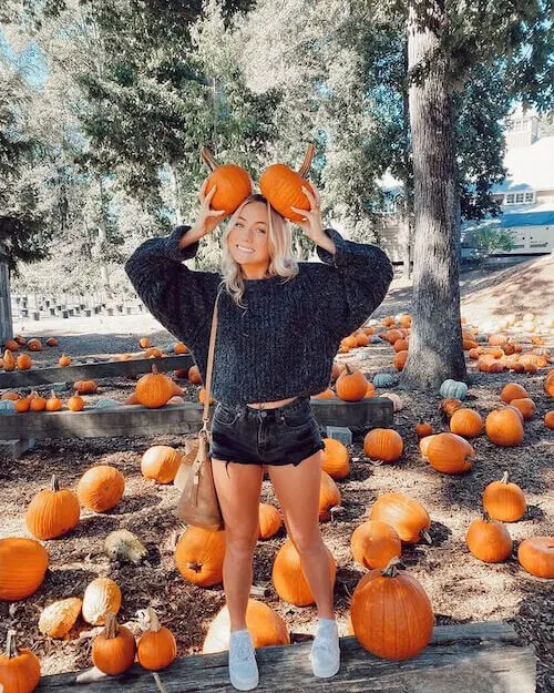 cute fall photography ideas