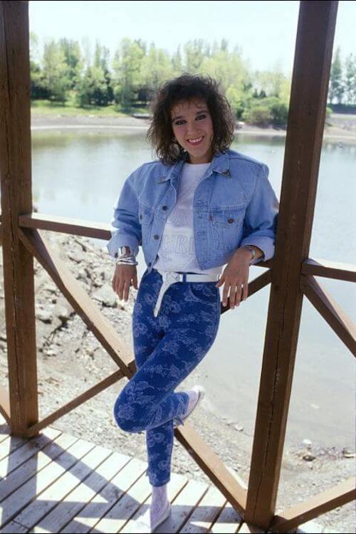 cute 80s fashion women