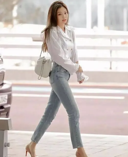 K-pop Idol-Inspired Looks with Jeans