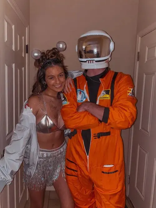 cute couple Halloween costumes