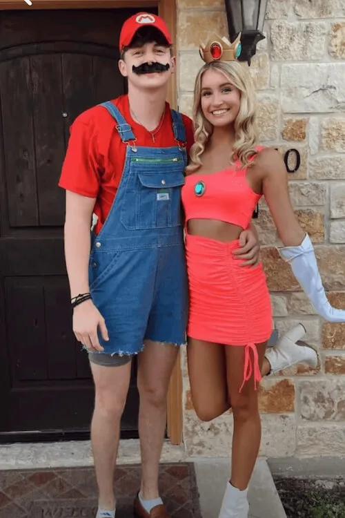 cute couple Halloween costumes