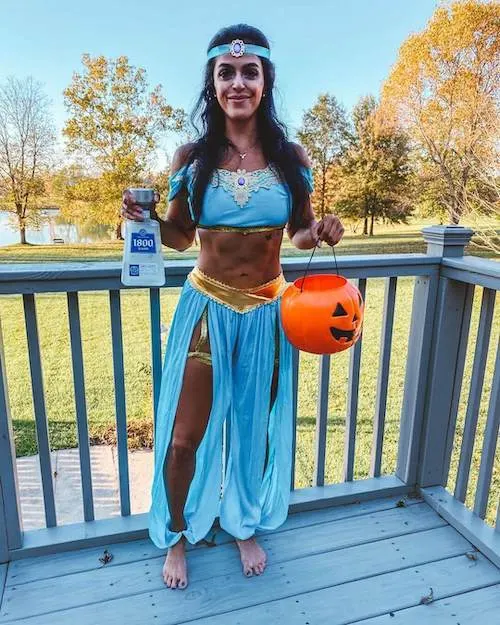 cute women's halloween costumes