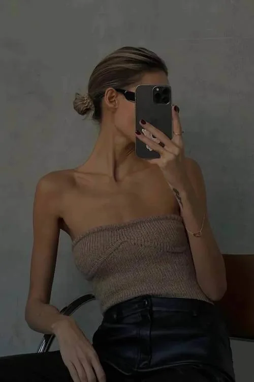 dark feminine outfits