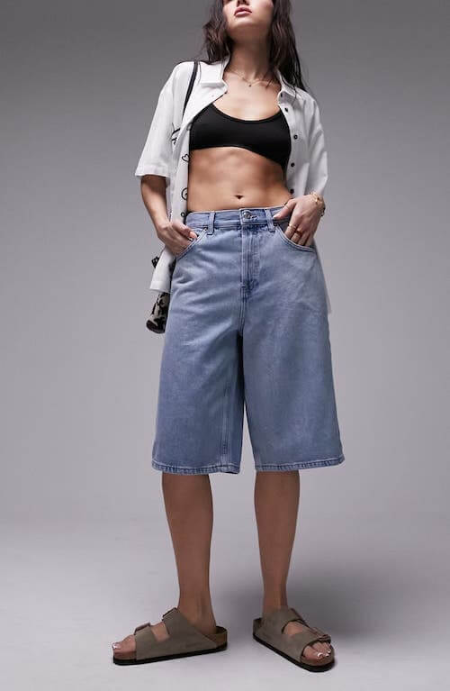 denim Bermuda shorts women outfits