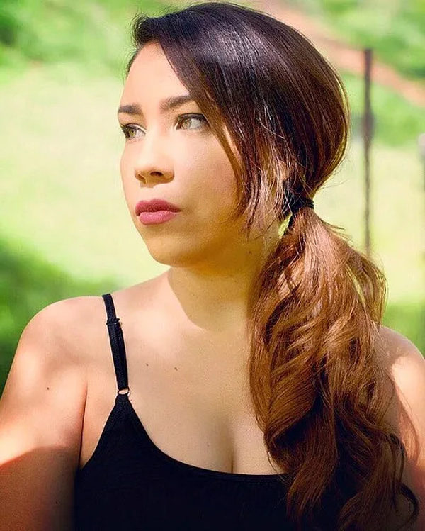 Easy Side Ponytail with Soft Waves