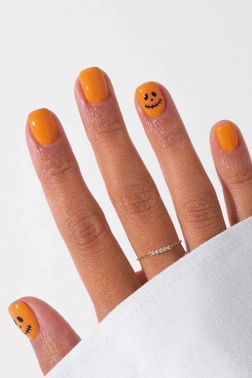 easy Halloween nails for beginners