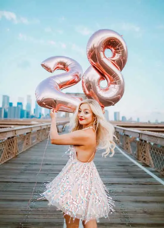 elegant birthday photoshoot ideas