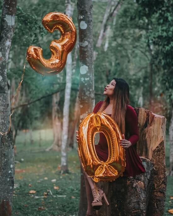 elegant birthday photoshoot ideas