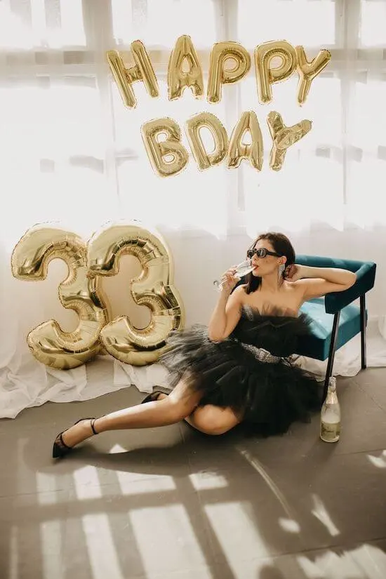 elegant birthday photoshoot ideas