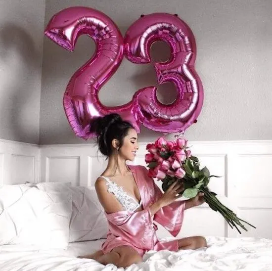 elegant birthday photoshoot ideas