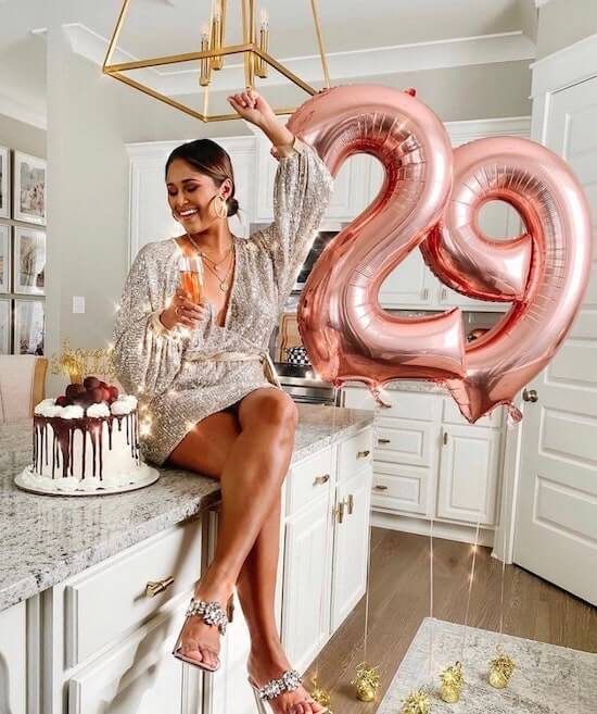 elegant birthday photoshoot ideas