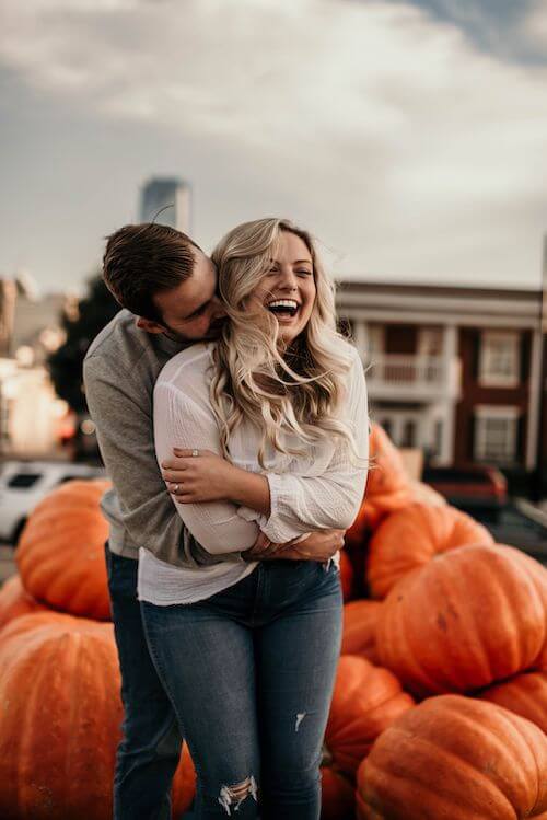 fall couple photoshoot ideas