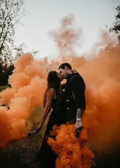 fall couple photoshoot ideas