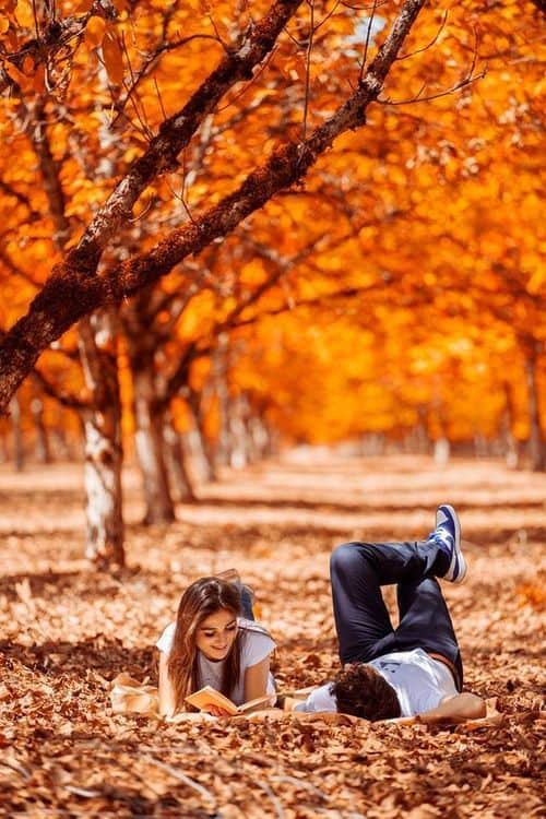 fall couple photoshoot ideas