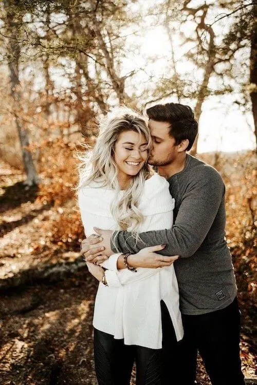 fall couple photoshoot ideas