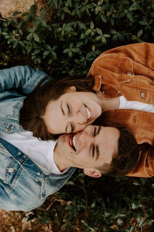 fall couple photoshoot ideas