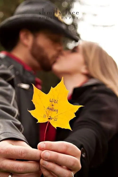 fall couple photoshoot ideas