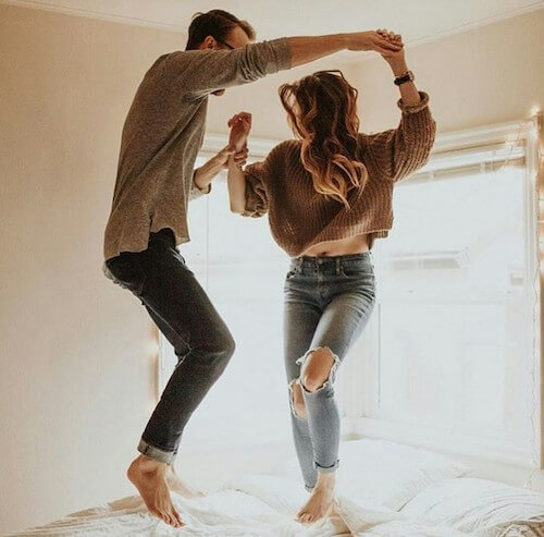 fall couple photoshoot ideas