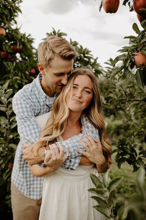 fall couple photoshoot ideas