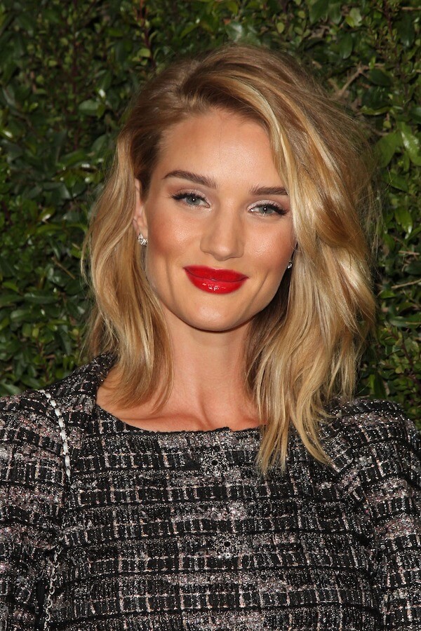 Textured Side-Swept Waves
