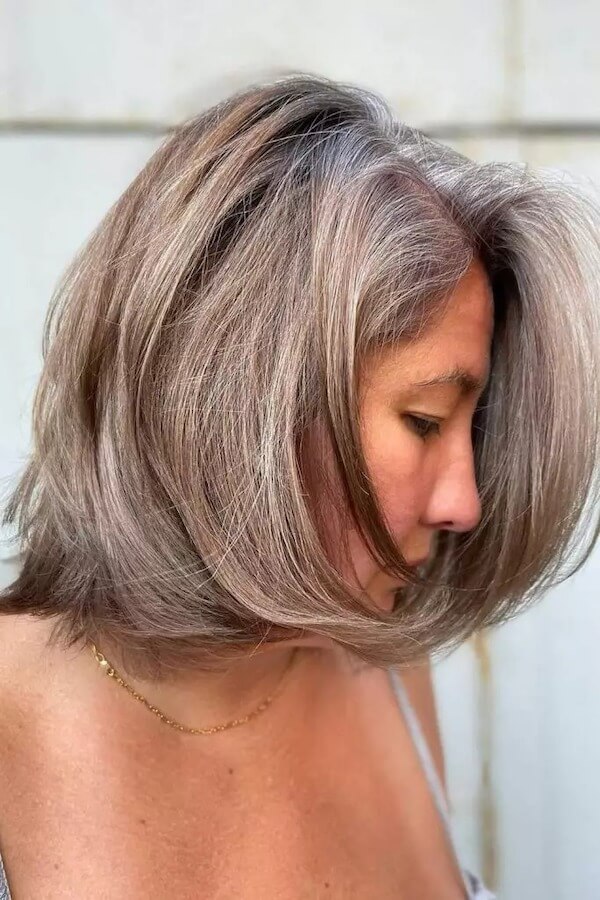 Voluminous Layered Bob