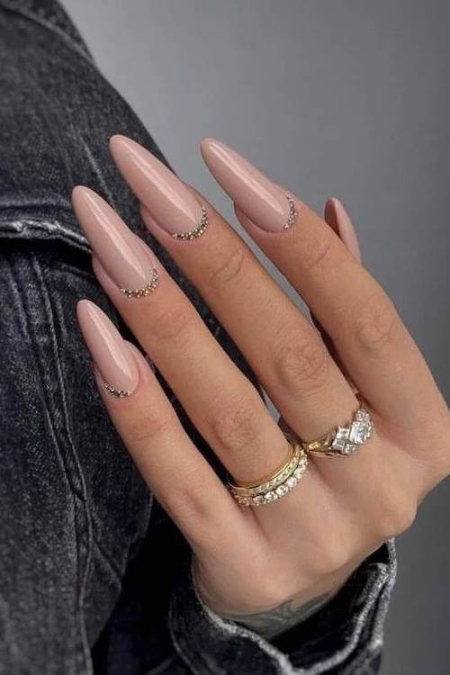 fall minimalist nails