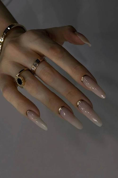 fall minimalist nails