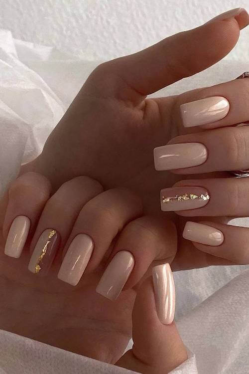 fall minimalist nails