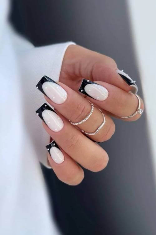 fall minimalist nails
