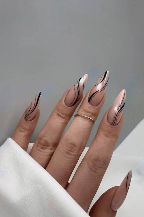 fall minimalist nails