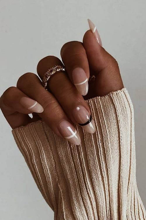 fall minimalist nails