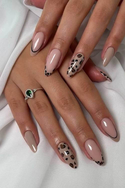 fall minimalist nails