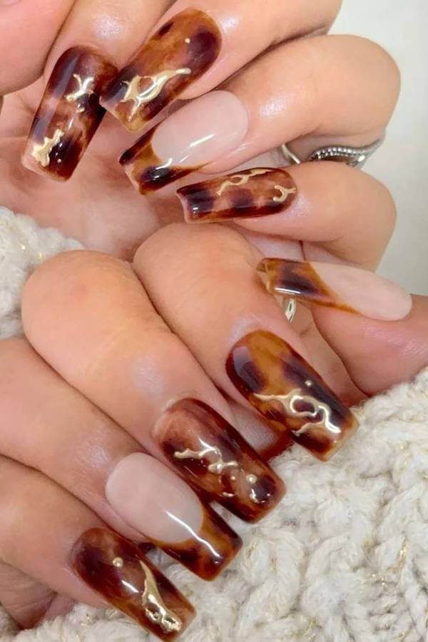Coffin Tortoise Shell Nails with Gold Detailing