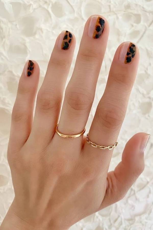 Minimalist Tortoise Shell Nail Art