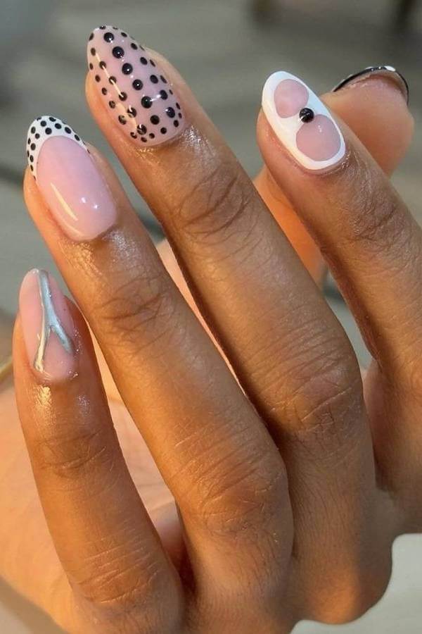 Black Polka Dot Accent Nails
