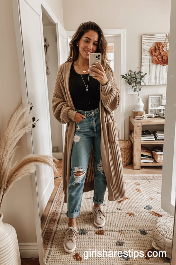 Boyfriend Jeans and Oversized Cardigan