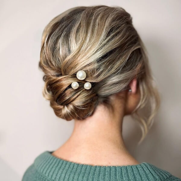 Elegant Pearl Chignon